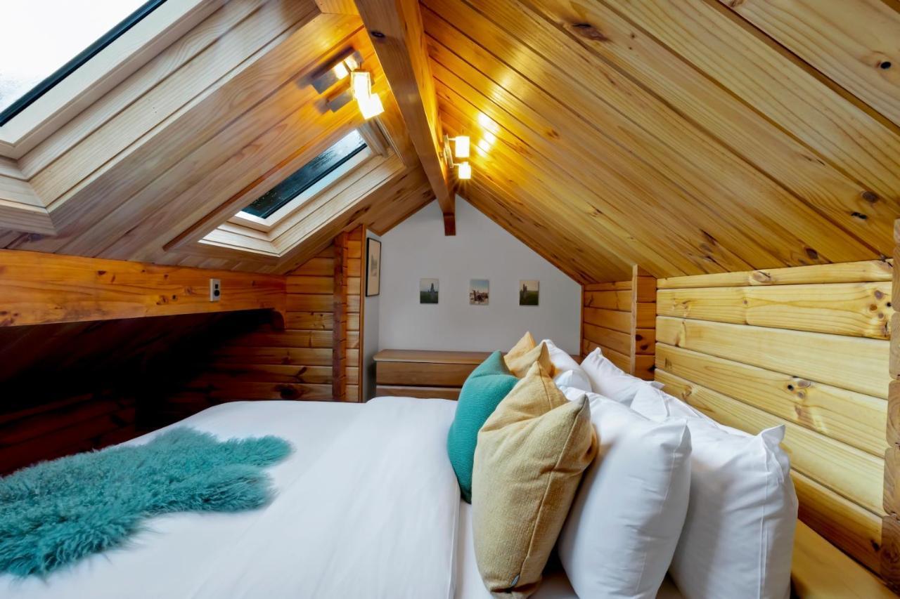 Kereru Cottage, Cosy Log Cabin, Serene Lake & Mountain Views Queenstown Buitenkant foto